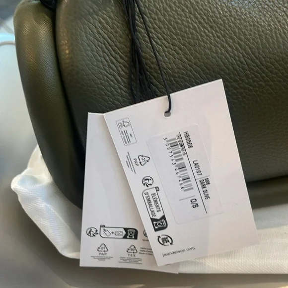 SOLD!!!!!   NWT JW ANDERSON THE BUMPER BAG IN DARK OLIVE. - Picture 13 of 13